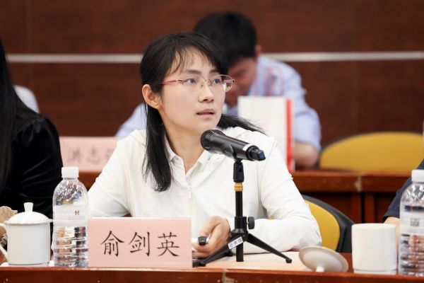 俞剑英_副本.jpg 俞剑英_副本.jpg