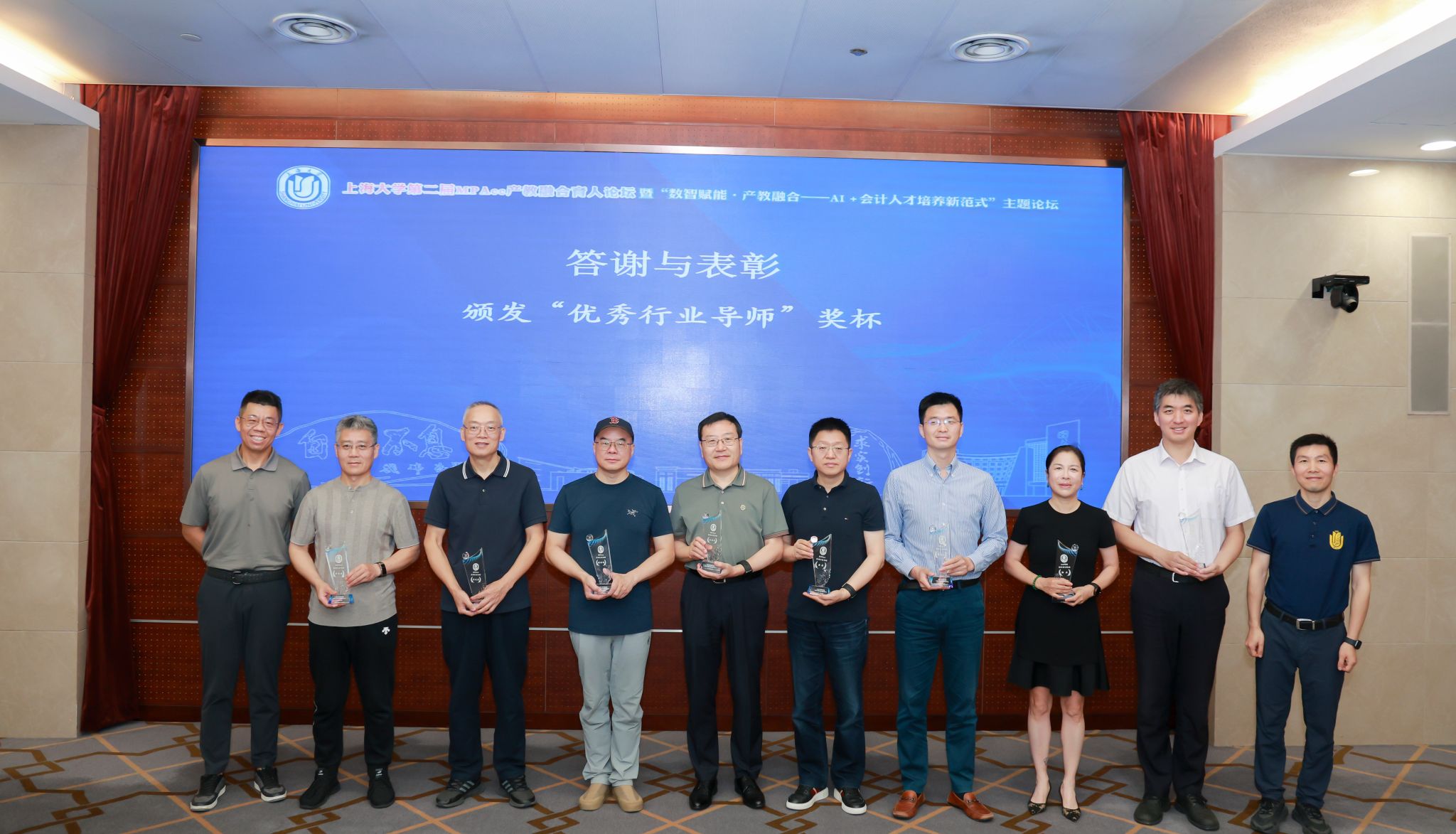 XING6135.jpg XING6135.jpg